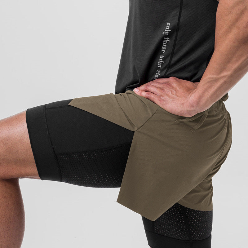Zweilagige Herren-Sportshorts mit Kompressionspassform und atmungsaktivem elastischem Material, ideal für Fitness und sportliche Aktivitäten