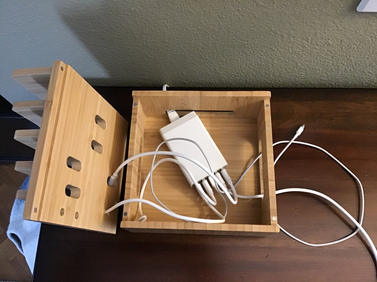 Bambus-Ladestation | 5-Port-USB und Organizer | Für Smartphone, Tablet und Smartwatch | Mit Kabelset
