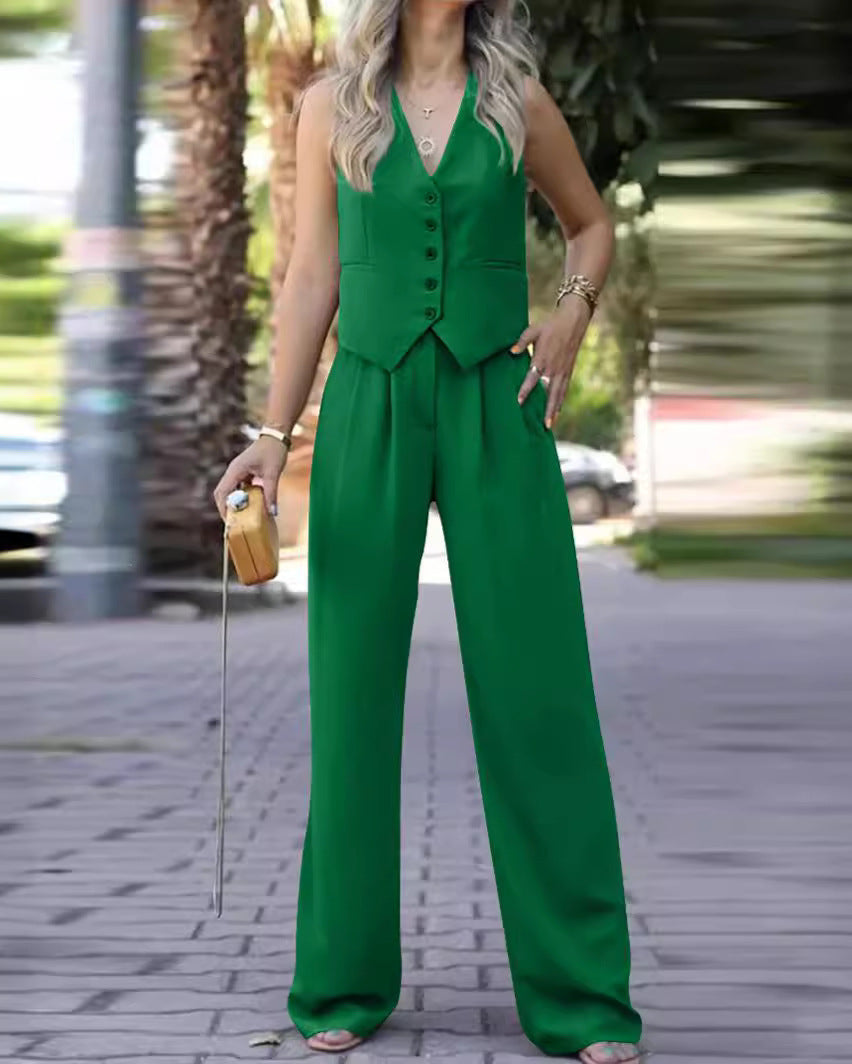 Elegantes Damenset mit ärmelloser Bluse