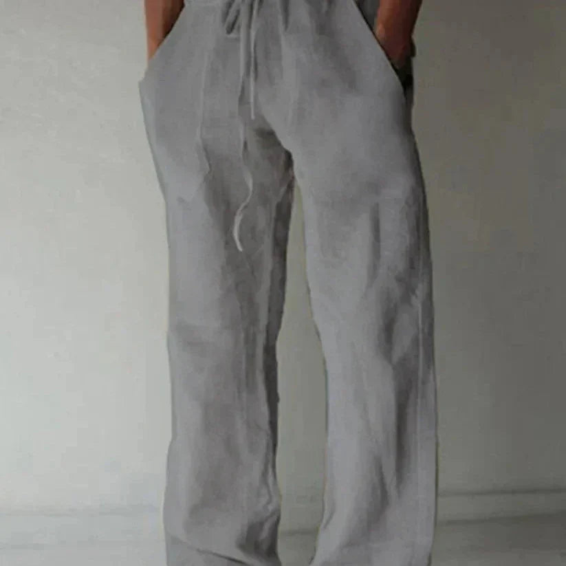 Lockere Herrenhose mit Seitentaschen