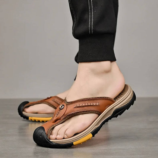 Geschlossene, wasserfeste und rutschfeste Sportsandalen für Herren