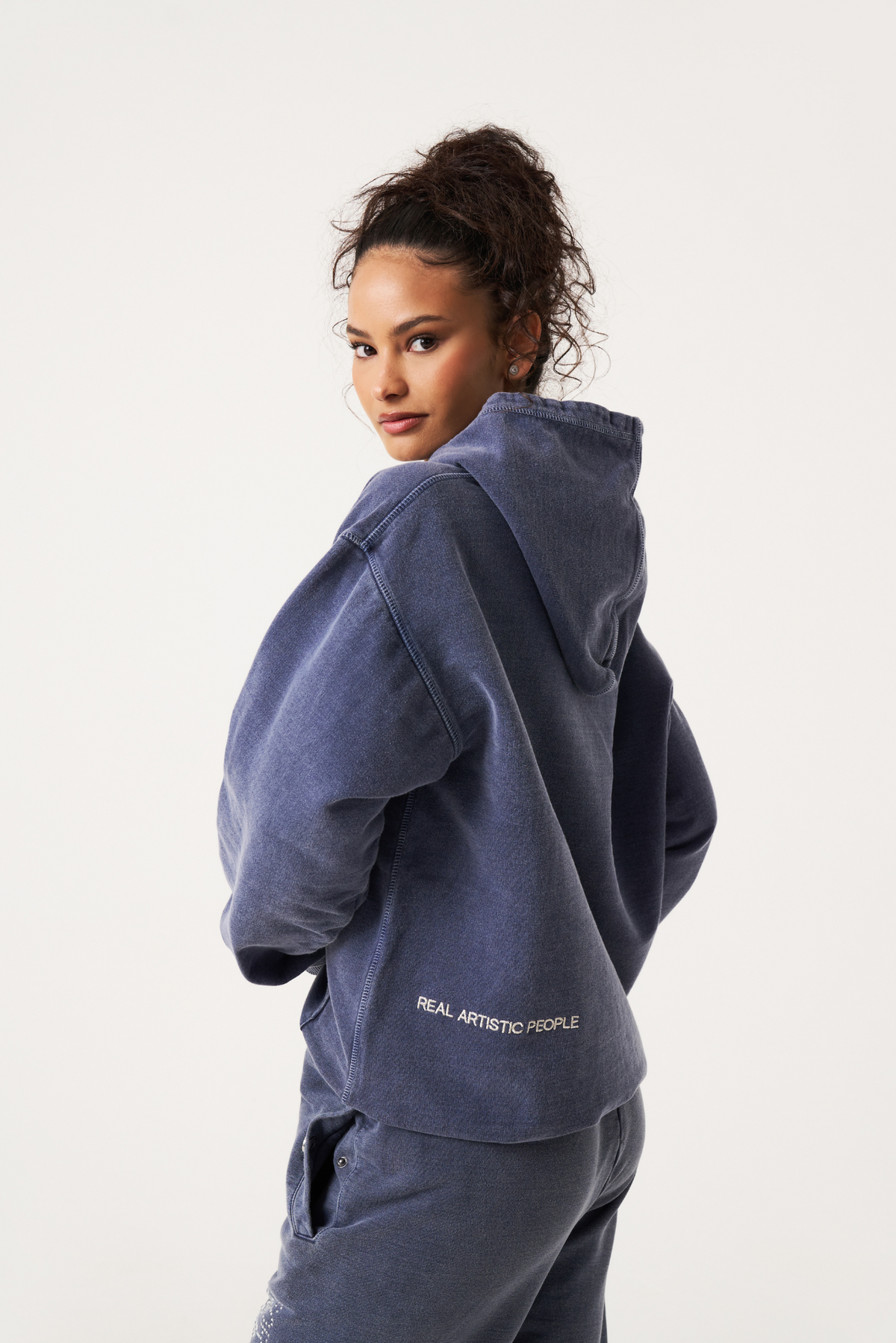 Kapuzenpullover mit Kristallen - Marineblau | Luxus-Streetwear
