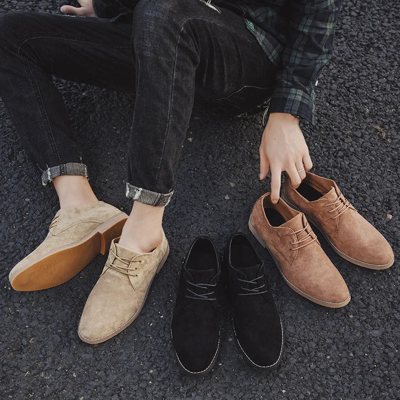 Bequemer, eleganter Derby-Schuh aus Veloursleder