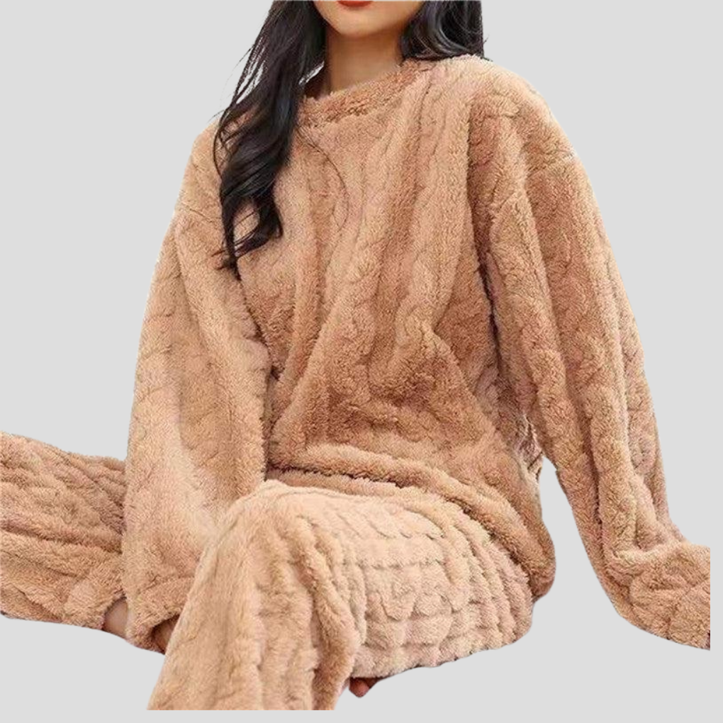 Bequemes Damen-Pyjama-Set aus Strick