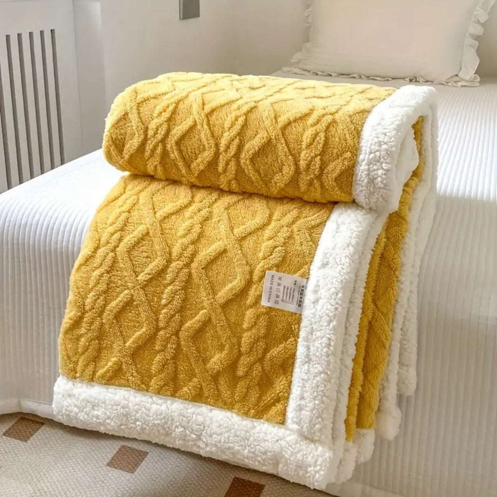 Gestrickte Sherpa-Decke mit Rautenmuster