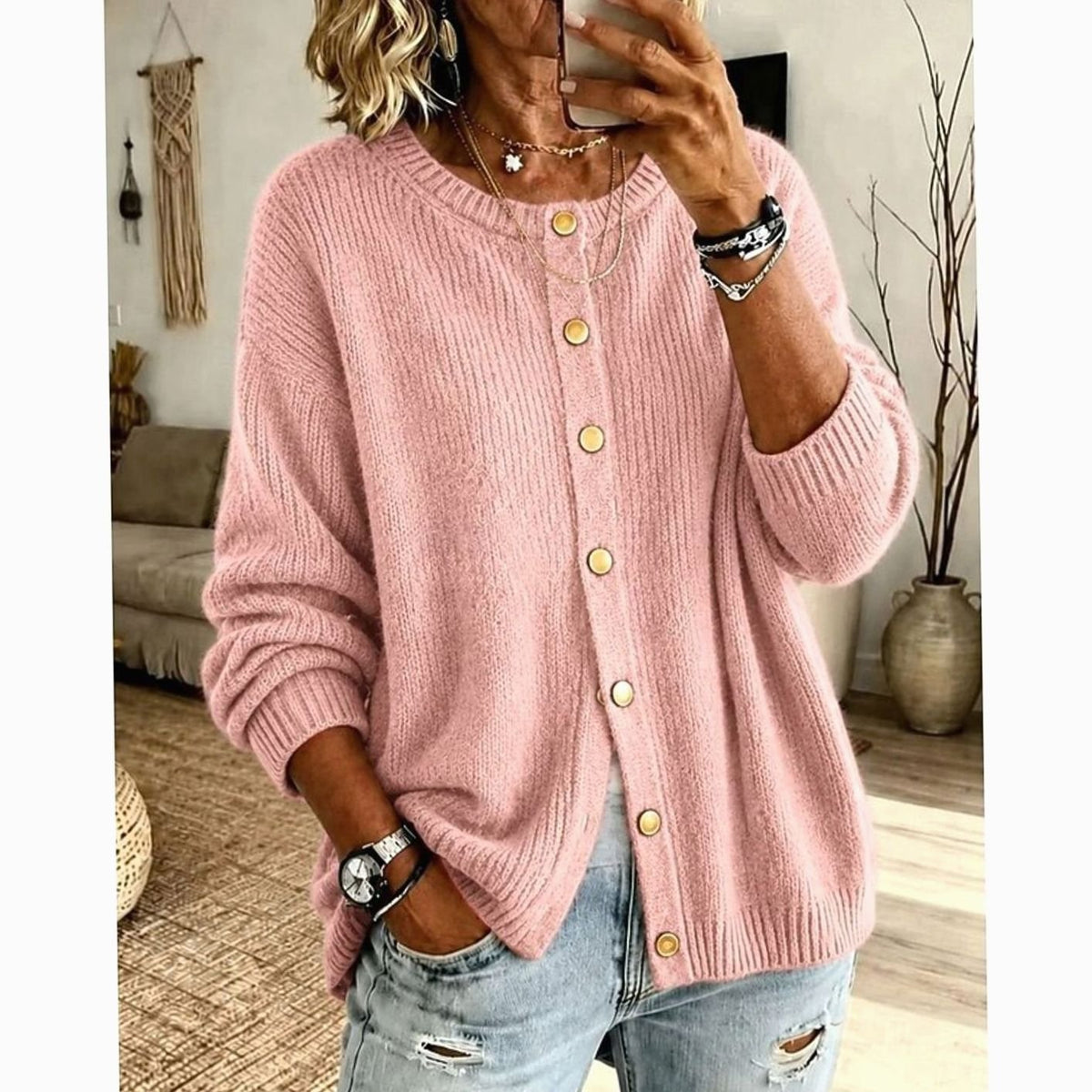 Locker geschnittene Damen-Strickjacke mit Knopfleiste und Rundhalsausschnitt