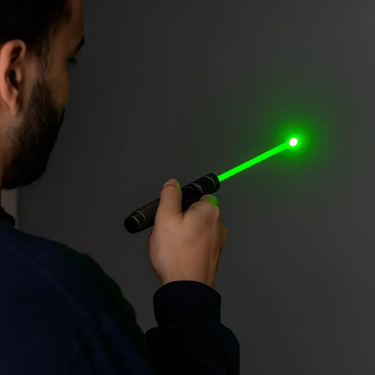 Leistungsstarke Laserpointer-Taschenlampe mit hoher Reichweite