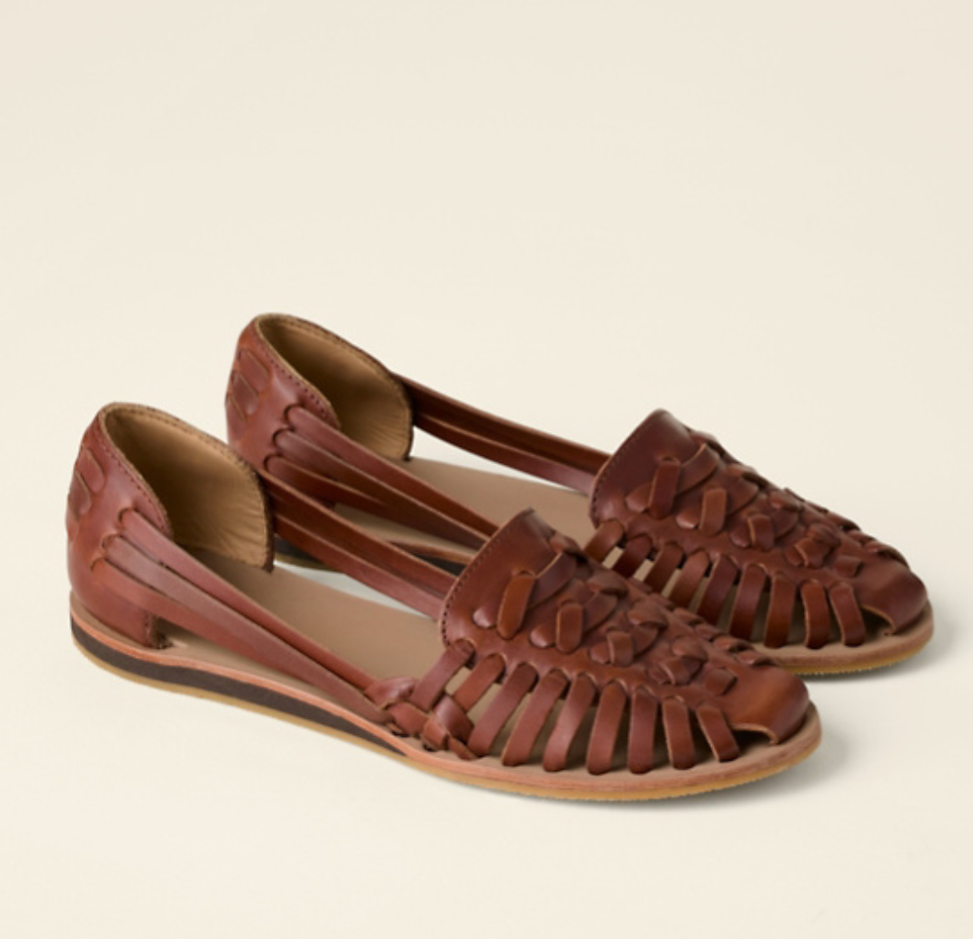 Geflochtene Damensandalen zum Hineinschlüpfen