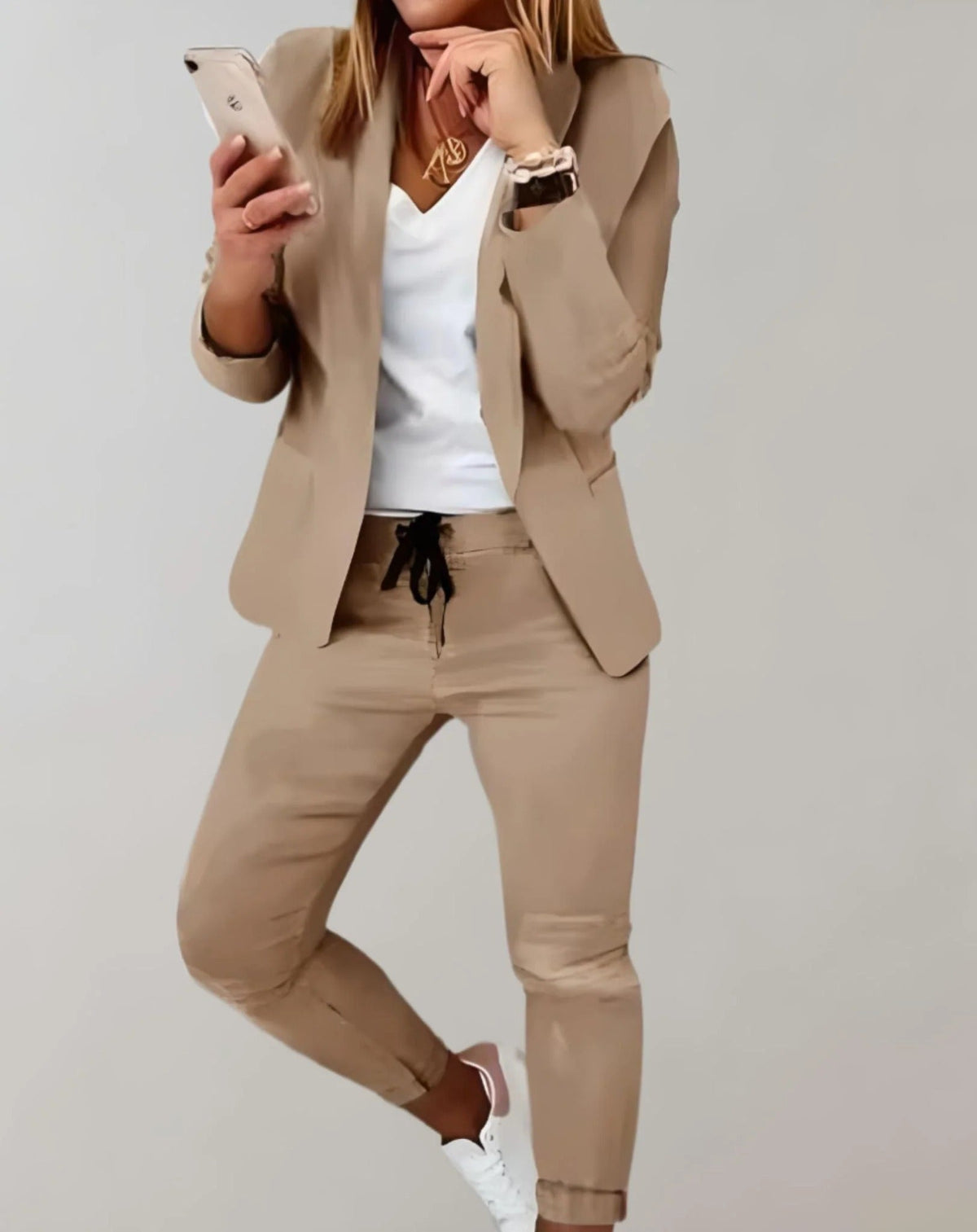 Damen-Set aus kariertem Blazer und Hose