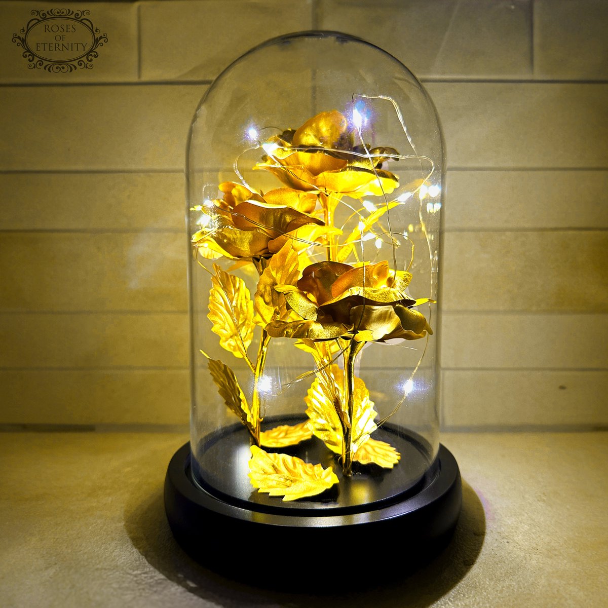 Ewige Rose – Goldene Rose in Glaskuppel mit LED-Beleuchtung