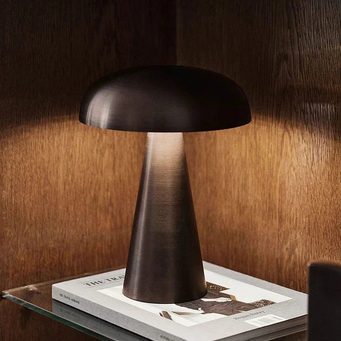 Stilvolle tragbare Tischlampe