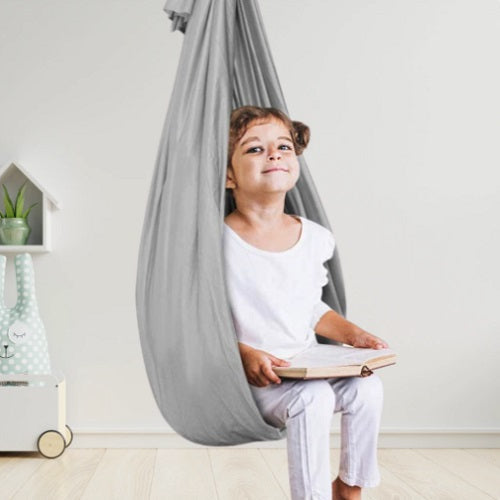 Therapeutische sensorische Schaukel zur Förderung der Konzentration von Kindern
