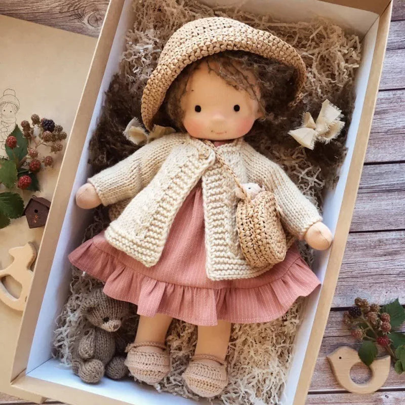 Unisex handgefertigte Waldorf-inspirierte Plüschpuppe