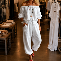 Schulterfreier Jumpsuit