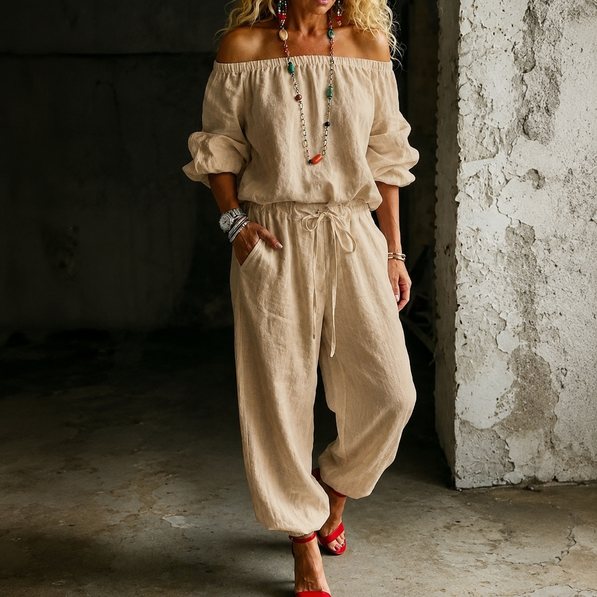 Schulterfreier Jumpsuit