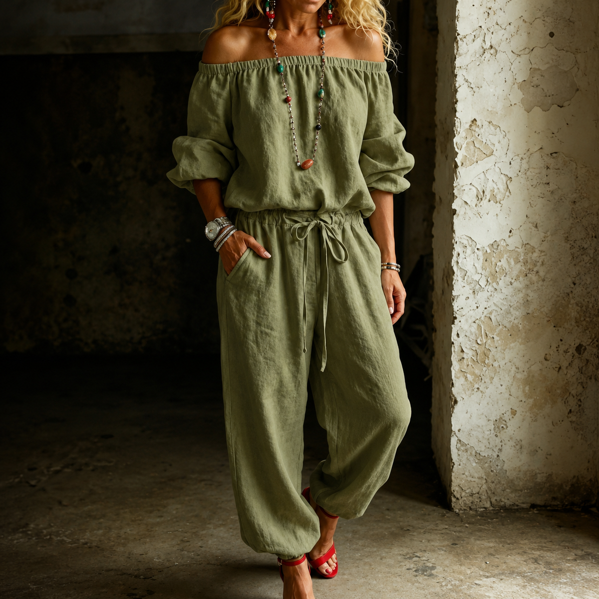 Schulterfreier Jumpsuit