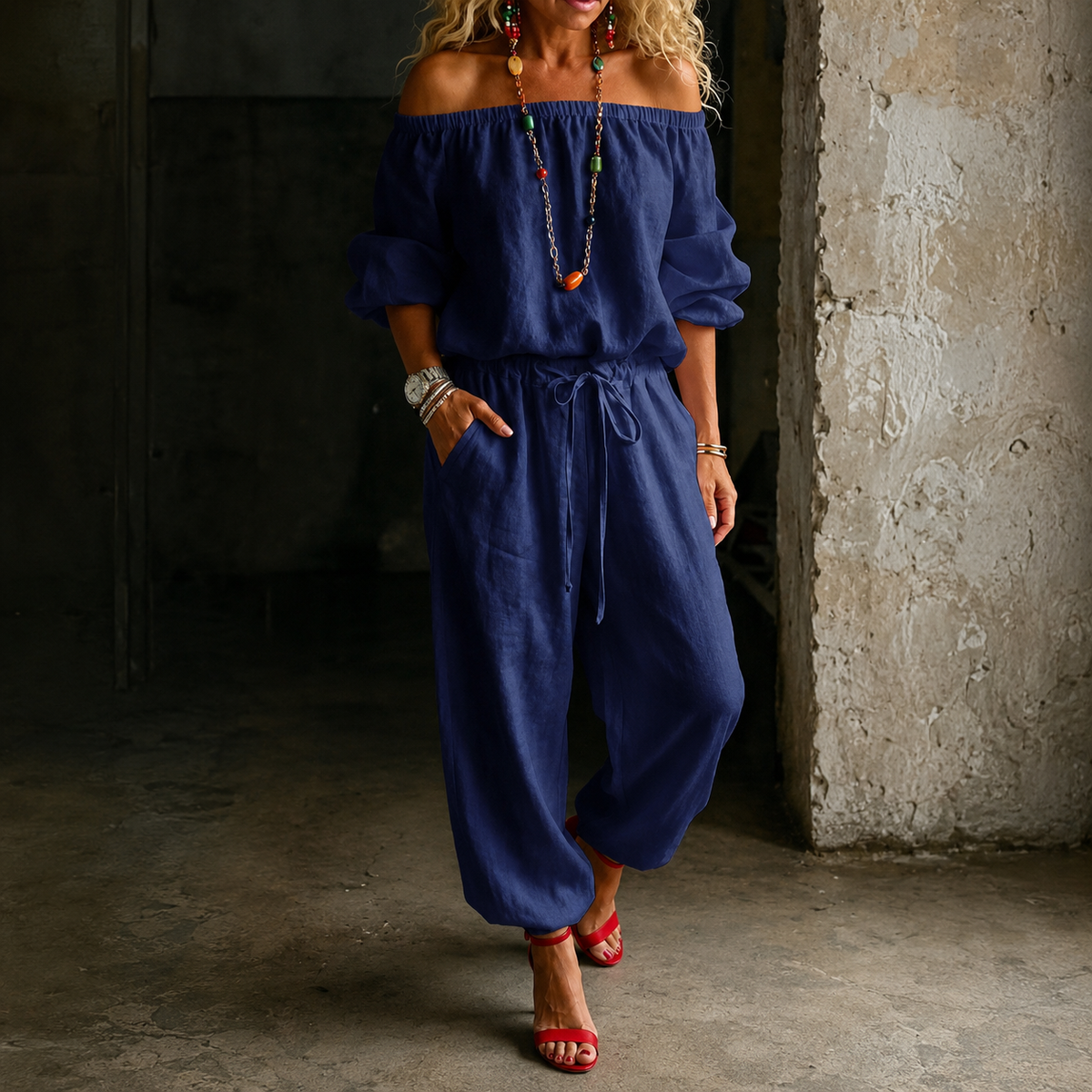 Schulterfreier Jumpsuit