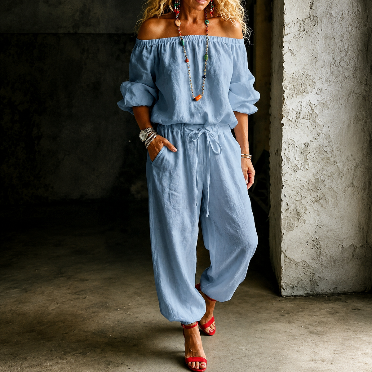 Schulterfreier Jumpsuit