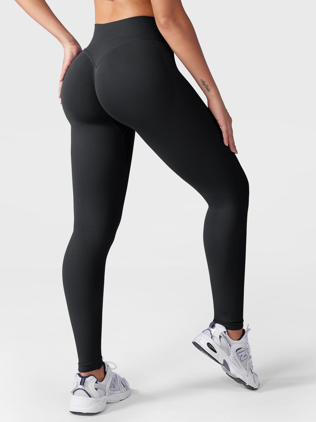 Nahtlose figurformende Leggings – Für hochintensives Training entwickelter Schnitt und feuchtigkeitsableitendes Material