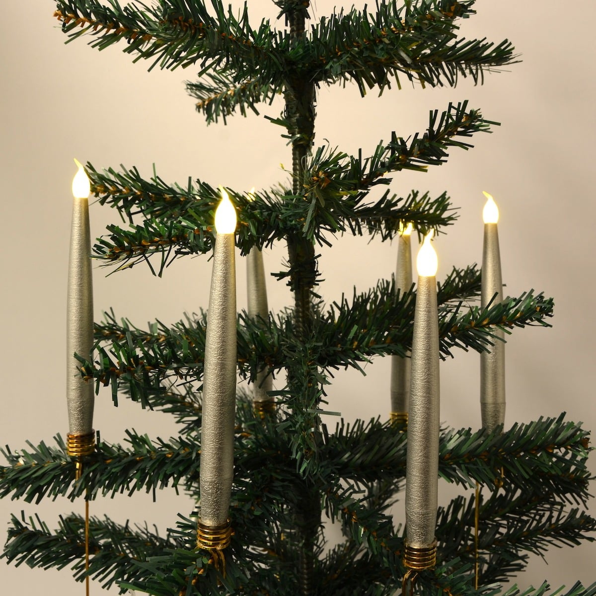 Kabellose LED-Weihnachtsbaumkerzen (20 Stk.) mit Fernbedienung und Befestigungsclips - passend für die meisten Kerzenhalter